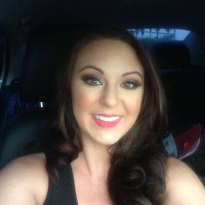 Meet your Posher, Casey